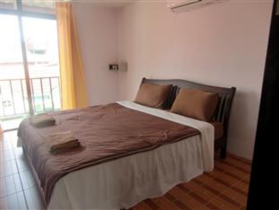 Happy Guest House Phuket Bagian luar foto